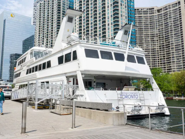 yacht exterior painting